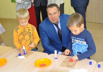 Олег Грищенко: «Самым приоритетным для власти, для каждого из нас должно быть воспитание детей»